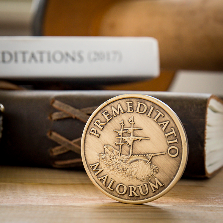 ¿Qué es lo peor que puede pasar? La visualización negativa, un aporte estoico a la Terapia