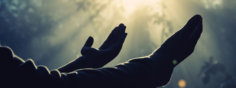 Conectando Cuerpo, Mente y Espíritu: La Síntesis de Mindfulness, Prosochê Estoica y Oración Cristiana en la Terapia