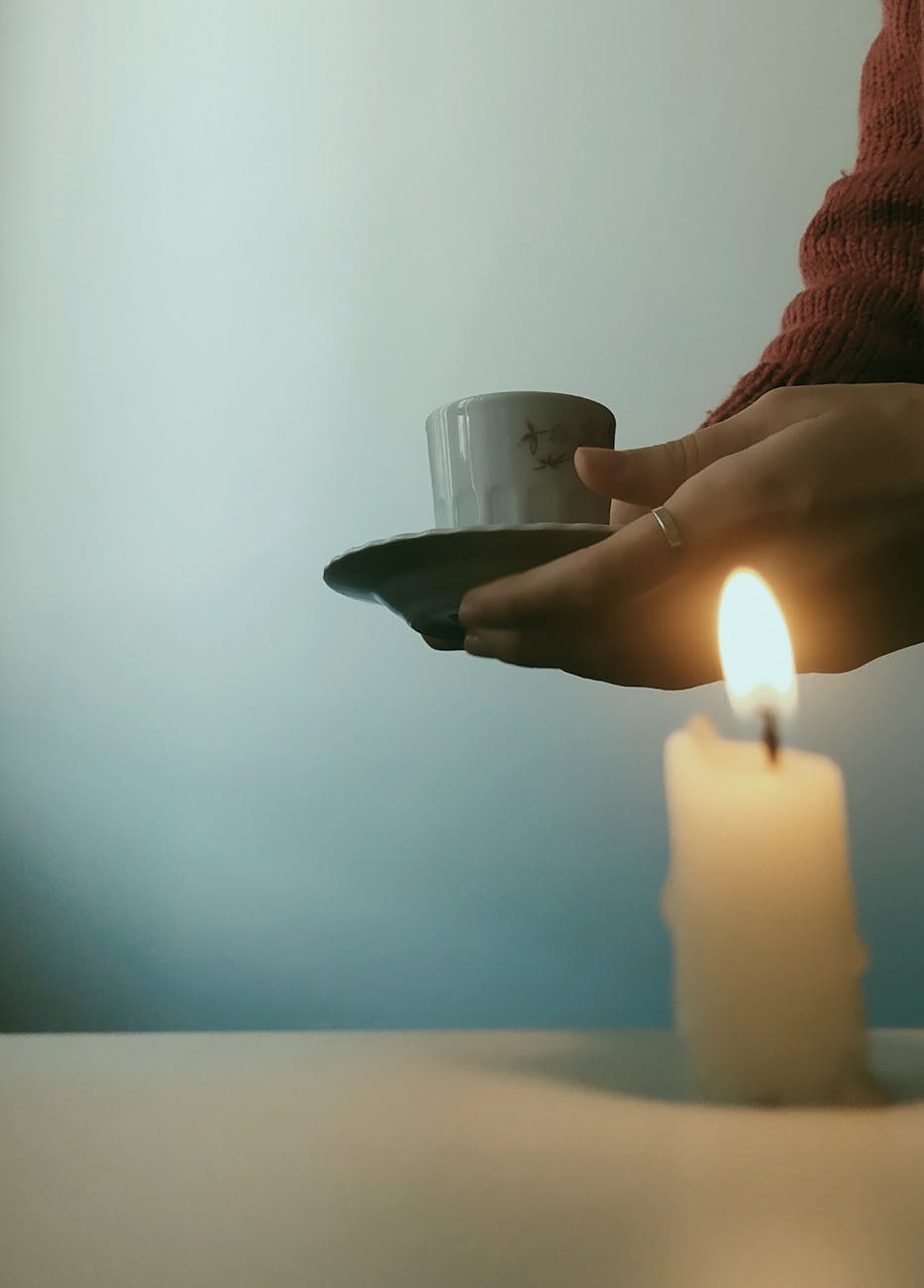 Ascetismo y Control de Impulsos: Una Perspectiva Cognitivo-Conductual para la Mejora Personal